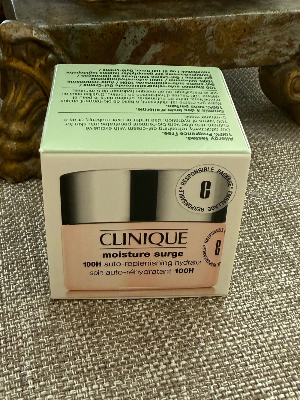 Clinique Moisture Surge Hydrator - Light Pink & Silver